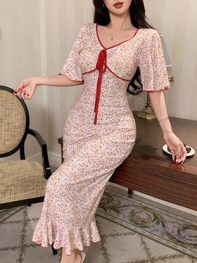 DAZY فستان نوم نسائي مطبع بزهور صغيرة مع تريم متباين وأكمام مكشكشة