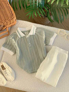 SHEIN مجموعة ملابس علوية بياقة بولو أخضر قصير الأكمام وبنطال أبيض ذو خصر مطاطي مناسبة للأولاد الرضع في فصلي الربيع والصيف، مناسبة لحفلات عيد الميلاد والحفلات المسائية والأعراس وحفلات استقبال المولود الجديد وعيد الميلاد الأول