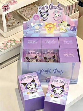SANRIO 1/3/6 صندوق أعمى من سانريو، تماثيل بلاك بيوتي وميلودي الجميلة، ديكور مكتبي جميل، هدية مثالية للفتيات [قد تختلف اللون الفعلي قليلاً عن الصورة]