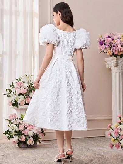 SHEIN Pitira فستان أنيق بأكمام منتفخة وربطة عنق وخصر مزين بالزهور والنقشات الجاكار الساتان، فستان أبيض أميري، مناسب لحفلات التخرج والحفلات والعيد والزفاف وفتاة الزهور، بتصميم أنيق على طراز القصور