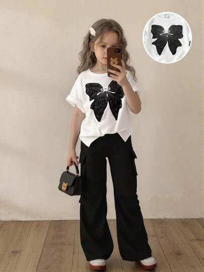 SHEIN ChillGRL مجموعة بنطلون وتي شيرت كاجوال للبنات المراهقات، تي شيرت بياقة مستديرة وأكمام قصيرة مطرز بنقشة الفراشة، وبنطلون كارجو، طقم أزياء عصري للربيع/الصيف، 2 قطعة/طقم