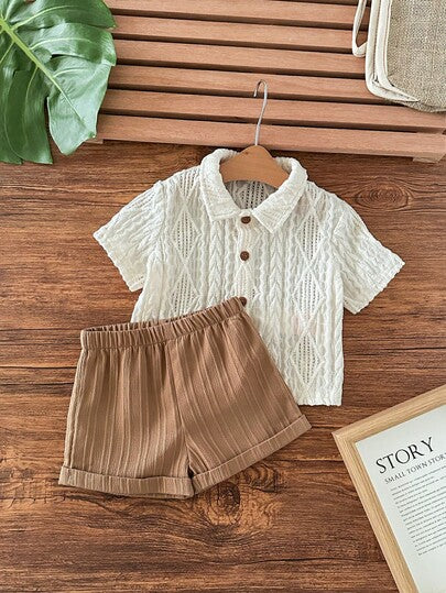 SHEIN طقم قميص كاجوال قصير الأكمام مصنوع من الأبريكوت المحبوك وشورت ذو خصر مطاطي للأطفال الرضع الذكور