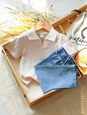 SHEIN Vintaside Kids طقم ملابس أطفال صبيان كاجوال بياقة صغيرة وأكمام قصيرة مع بنطال جينز مغسول عصري، مناسب للارتداء اليومي، التخييم العائلي، الطعام أو التسوق