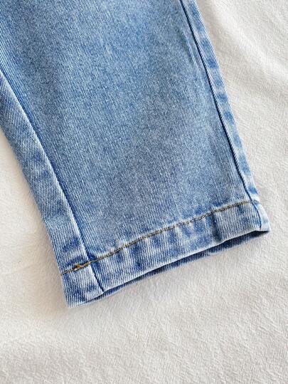 SHEIN Vintaside Kids طقم ملابس أطفال صبيان كاجوال بياقة صغيرة وأكمام قصيرة مع بنطال جينز مغسول عصري، مناسب للارتداء اليومي، التخييم العائلي، الطعام أو التسوق