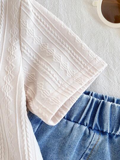 SHEIN Vintaside Kids طقم ملابس أطفال صبيان كاجوال بياقة صغيرة وأكمام قصيرة مع بنطال جينز مغسول عصري، مناسب للارتداء اليومي، التخييم العائلي، الطعام أو التسوق