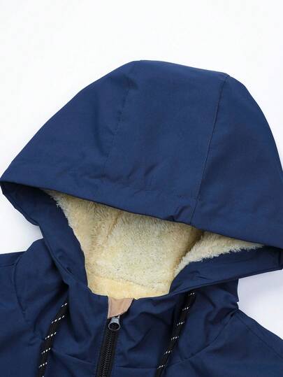 Manfinity Homme معطف خارجي رياضي رجالي فضفاض مطبوع عليه حرف بألوان متباينة مع قلنسوة من الفليس لفصل الخريف