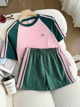 SHEIN طقم تي شيرت أكمام قصيرة وشورت للفتيات المراهقات، بلوك ألوان، قماش خفيف الوزن، مناسب للارتداء اليومي، الرياضة العادية أو التنسيق، صيفي