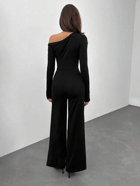 SHEIN Tall جمبسوت أنيقة ذات أكتاف غير متماثلة وأكمام طويلة مزينة بإبزيم معدني، ذات ساق واسعة، مناسبة للارتداء اليومي والمناسبات والحفلات، جمبسوت نسائية أنيقة للطبقات، جمبسوت ذات أكتاف غير متماثلة، جمبسوت ذات ساق واسعة، جمبسوت عيد الحب، جمبسوت للاستخدام ال