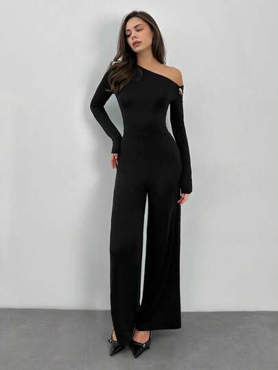 SHEIN Tall جمبسوت أنيقة ذات أكتاف غير متماثلة وأكمام طويلة مزينة بإبزيم معدني، ذات ساق واسعة، مناسبة للارتداء اليومي والمناسبات والحفلات، جمبسوت نسائية أنيقة للطبقات، جمبسوت ذات أكتاف غير متماثلة، جمبسوت ذات ساق واسعة، جمبسوت عيد الحب، جمبسوت للاستخدام ال