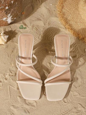 On feet& in love صندل نسائي أنيق ذو فتحة مربعة للأصابع مفتوح من الأمام، مناسب للارتداء مع الفساتين والكعب العالي الرفيع