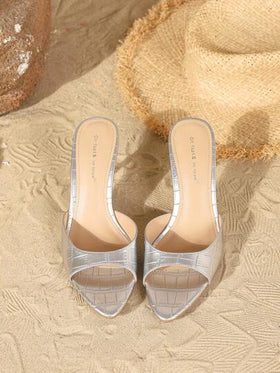 On feet& in love صنادل نسائية أنيقة وعصرية بحزام وفتحة للأصابع، مناسبة للارتداء مع الفساتين، ذات كعب عالي رفيع، مناسبة للصيف