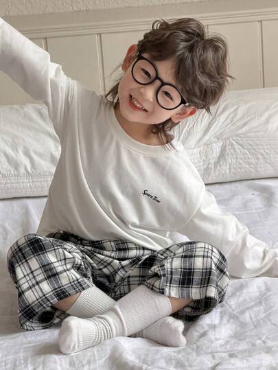 Dazy Kids بيجامة من ملابس علوية بأكمام طويلة مطبوع عليه حرف وبنطلون مربعات، للخريف/الربيع