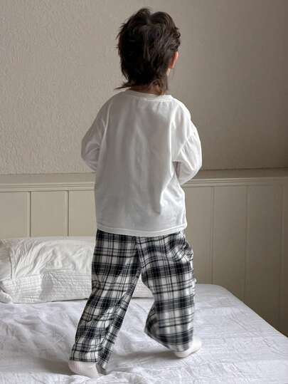 Dazy Kids بيجامة من ملابس علوية بأكمام طويلة مطبوع عليه حرف وبنطلون مربعات، للخريف/الربيع