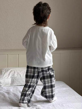 Dazy Kids بيجامة من ملابس علوية بأكمام طويلة مطبوع عليه حرف وبنطلون مربعات، للخريف/الربيع
