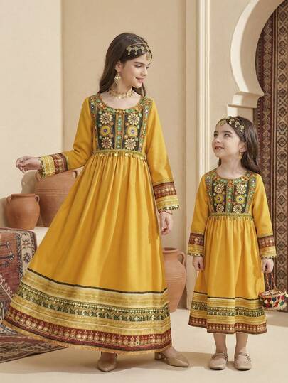SHEIN فستان متوسط الطول مطبوع للفتيات المراهقات
