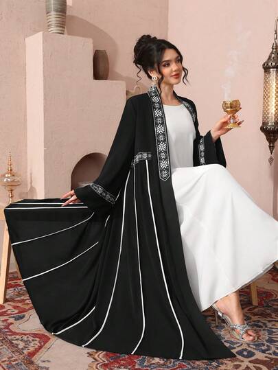 Al Najma رمضان كيمونو كارديجان فضفاض بأكمام متسعة ذو لون متباين أسود الطباعة، ربيع/صيف