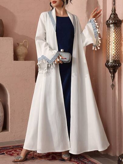 SHEIN Najma رمضان عباءة أبايا نسائية بياقة بيضاء وشريط تباين وأكمام طويلة وتريم شرابة
