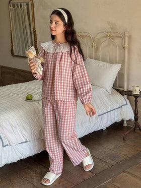 Dazy Kids طقم بيجامة ملابس علوية بكشكشة مربعات وبنطلون للفتيات المراهقات