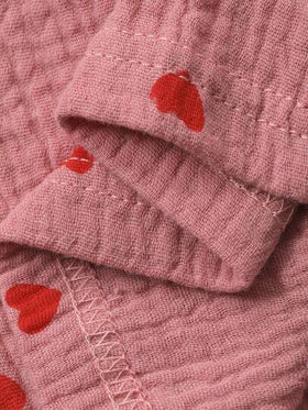 Dazy Kids طقم بيجامة صيفي للفتيات المراهقات مكون من ملابس علوية بأكمام قصيرة وطباعة قلوب وبنطلون