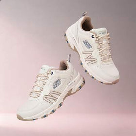Skechers أحذية رياضية شبكية تسمح بالتهوية، خفيفة الوزن ومبطنة للنساء، مناسبة للجري في الهواء الطلق والمدينة، أحذية كاجوال، أحذية للتنقل، أحذية نسائية ذات نعل سميك. ننصح بطلب مقاس أصغر بنصف درجة. 180017-OFWT