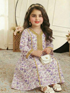 SHEIN فستان كاجوال عربي بأكمام طويلة للفتيات، بطبعات زهرية ولوحات ملونة، متواضع وفضفاض بياقة على شكل حرف V، مزين بتطريز زهري وشراريب، باللونين الوردي والبيج، مناسب للربيع والصيف والعطلات