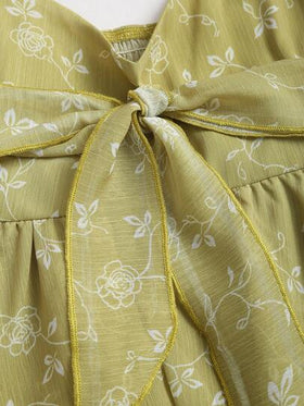 Sweetra طقم ملابس علوية كاميسول مزين بالزهور والكشكشة وشورت مريح متعدد الاستخدامات قطعتين، للربيع والصيف