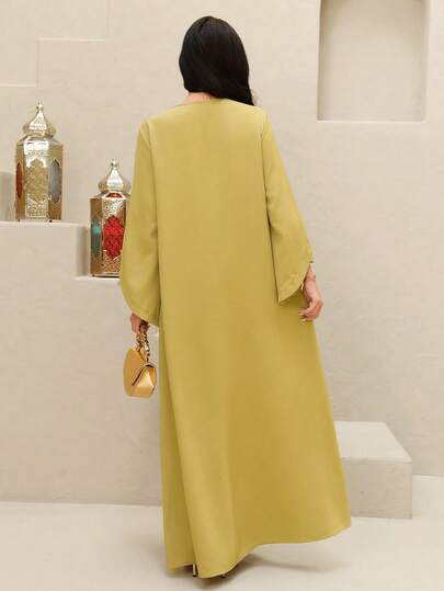 Yasmyna رمضان فستان ماكسي طويل الأكمام بياقة على شكل V مجدول وفتحات، فستان تركي تقليدي. عباءة عربية تقليدية