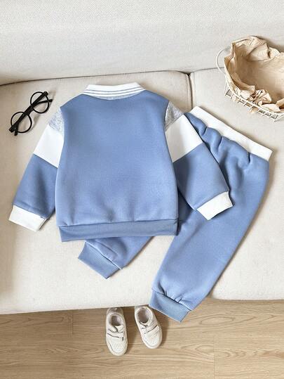 SHEIN Playful Pals طقم بلوزة بولو مطرزة بحرف وبنطلون رياضي للأطفال الرضع، لون كتل، طراز بريبي، جميل وأنيق، مناسب للأطفال في فصلي الخريف والشتاء للخروجات والتصوير الفوتوغرافي والحفلات وما إلى ذلك.