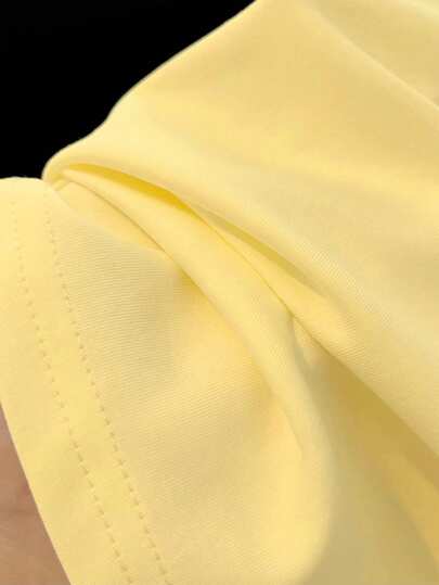 Resyla شورت كاجوال مرن بخصر رباط مطرز بالليمون