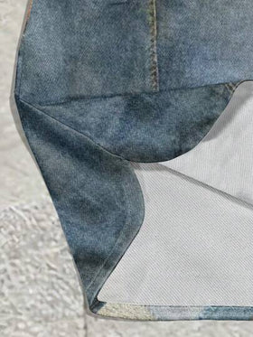 SHEIN طقم تي شيرت وشورت كاجوال للرجال مطبوع بطباعة الجينز ذو ألوان متباينة، صيفي