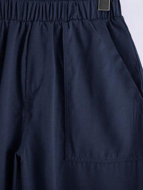 SHEIN مجموعة ملابس علوية وبنطلون قصير بأكمام قصيرة للمراهقين الذكور، مريحة وعملية بألوان متباينة، قطعتان