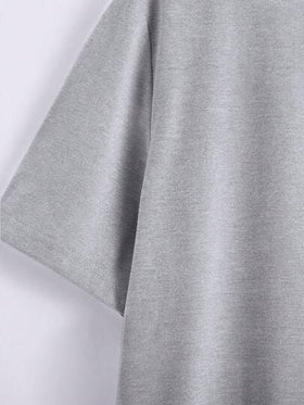 SHEIN مجموعة ملابس علوية وبنطلون قصير بأكمام قصيرة للمراهقين الذكور، مريحة وعملية بألوان متباينة، قطعتان