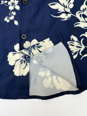 Manfinity Swimmode قميص كم قصير بطبعة زهرية وشورت بخصر رباط للرجال، طقم شاطئ صيفي