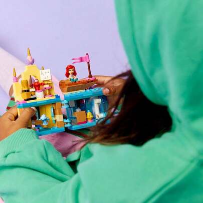 LEGO لعبة بناء قصر صغير سحري للأميرة - ألعاب وطقم للبنات والأولاد، من عمر 5 سنوات فما فوق - هدايا للأطفال - 43285