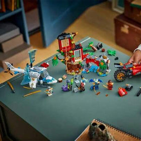 LEGO لعبة بناء سيارة نينجا ومنزل الشجرة من ليغو نينجاغو للأولاد والبنات والأطفال من عمر 7 سنوات فما فوق - طقم لعب النينجا مع 5 شخصيات صغيرة، دراجة نارية وطائرة هليكوبتر - فكرة هدية لأعياد الميلاد - 71857