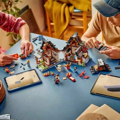 LEGO لعبة بناء ليغو نينجاغو أربع أسلحة الحداد ذكرى مرور 15 عام، للأطفال من عمر 14 سنة فما فوق - طقم ألعاب نينجا مع مجموعة عناصر الأرض القابلة للجمع + 4 شخصيات صغيرة - فكرة هدية للمراهقين والفتيات - 71858