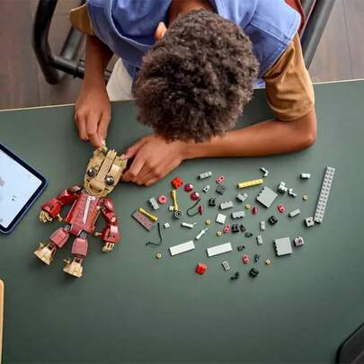 LEGO لعبة بناء ليغو مارفل بدلة الفضائي جروت - شخصية قابلة للتحريك والعرض مع جهاز تفجير وحواجب قابلة للتعديل للأطفال من عمر 10 سنوات فما فوق - فكرة هدية لأعياد الميلاد - 76341