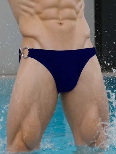 Manfinity Swimmode سراويل سباحة رجالية ذات لون أحادي مزينة بالمعدن، مريحة للارتداء اليومي