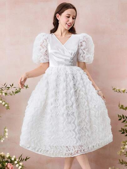SHEIN Pitira فستان طويل أنيق مطرز بالزهور مع قصات من الشبك والساتان وأكمام منتفخة وأزرار لؤلؤية، مناسب للمناسبات كالمواعيد والحفلات والعطلات والولائم والأعياد والسنة الجديدة والعودة إلى المنزل والحفلات الراقصة والزفاف وفتاة الزهور