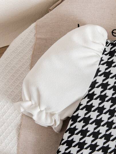 مجموعة بنطلون ولباس علوي كلاسيكية للفتيات بنمط الهندسي الأسود والأبيض، بأكمام منتفخة وأزرار لؤلؤية، قماش نقي وتصميم ألوان عصري راقي، أنيقة ومتميزة لحضور الولائم والشاي مع الوالدين