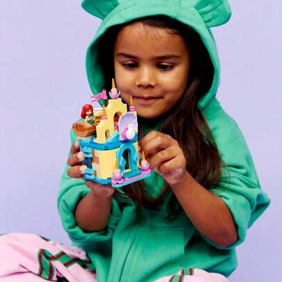LEGO لعبة بناء قصر صغير سحري للأميرة - ألعاب وطقم للبنات والأولاد، من عمر 5 سنوات فما فوق - هدايا للأطفال - 43285