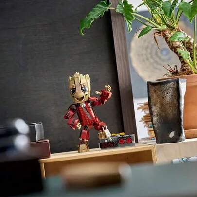 LEGO لعبة بناء ليغو مارفل بدلة الفضائي جروت - شخصية قابلة للتحريك والعرض مع جهاز تفجير وحواجب قابلة للتعديل للأطفال من عمر 10 سنوات فما فوق - فكرة هدية لأعياد الميلاد - 76341