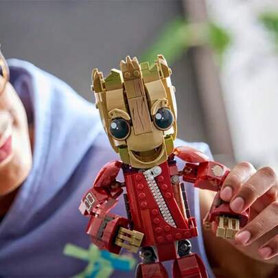 LEGO لعبة بناء ليغو مارفل بدلة الفضائي جروت - شخصية قابلة للتحريك والعرض مع جهاز تفجير وحواجب قابلة للتعديل للأطفال من عمر 10 سنوات فما فوق - فكرة هدية لأعياد الميلاد - 76341