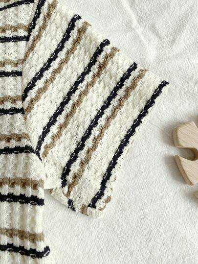 SHEIN Vintaside Kids ملابس أطفال حديثي الولادة إلى عام واحد، بلوزة كم قصير وشورت بلون المشمش، قماش ذو ملمس مناسب لارتداء الأطفال في الصيف، يضيف ملمسًا وجودة إلى الملابس