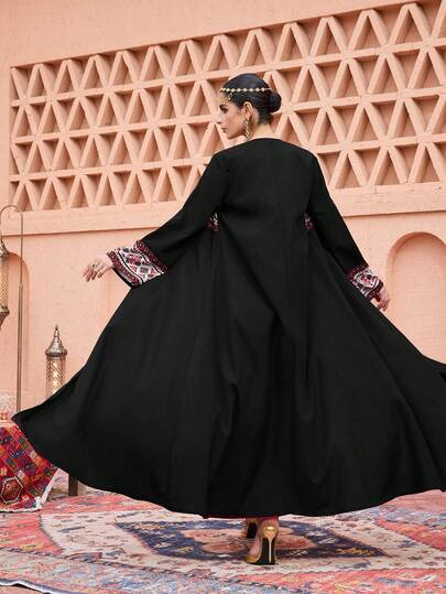 Al Najma رمضان عباءات أبيكوت فاتح بطباعة ريترو بتصميم لوحات