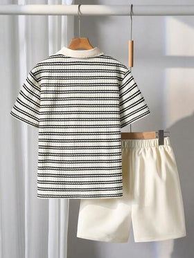 SHEIN Vacaura مجموعة قميص بولو مخطط قطني وشورت للأولاد 2 قطعة، لون كاكي، مناسب للارتداء اليومي والخروجات الصيفية