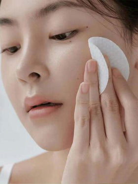 celimax وسادات القطن المقشرة بحمض السالسيليك من Ji.Woo.Gae | العناية بالمسام، وسادات قطنية مقشرة ومنعشة من الجانبين، إشراق البشرة، مرطب، مكونات شجرة الشاي، مناسبة للبشرة المُيالة للحبوب والنمش، هدية عيد الميلاد، هدية جوارب عيد الميلاد (60 قطعة)، مستحضرات