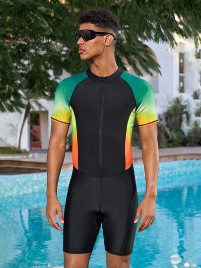 Manfinity Swimmode بدلة سباحة قصيرة الأكمام ذات لون أومبير للرجال