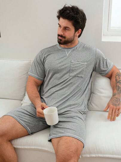 DAZY طقم ملابس منزلية للرجال مكون من بلوزة كم قصير بلون أحادي والشورت، مع تصميم مميز للياقة