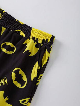 BATMAN X SHEIN بيجامة رجالية مريحة مكونة من تي شيرت بأكمام طويلة وبطبعة الخفافيش وبنطلون، للخريف